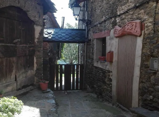 Refugi Casa Canelo Rodes